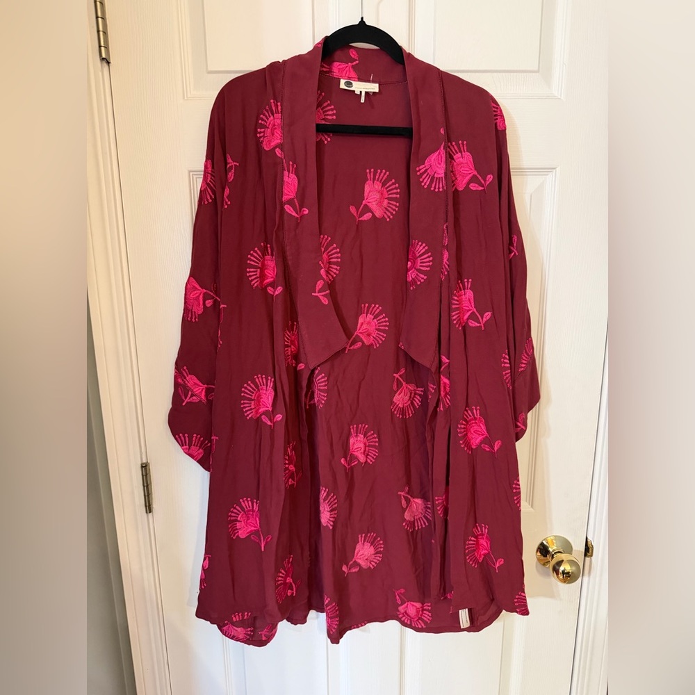 Floreat Anthropologie Burgundy Open Front Poncho with Hot Pink Floral Print
